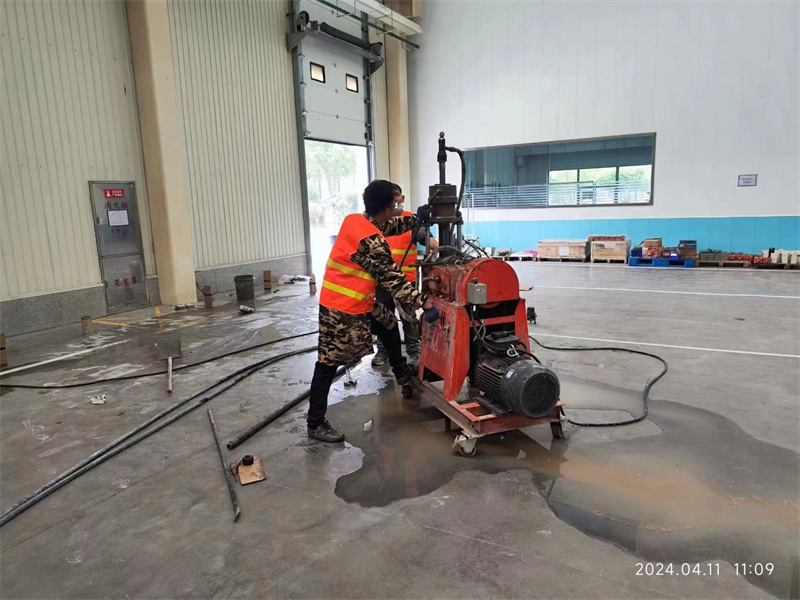 南乐厂房地面下沉塌陷注浆加固施工